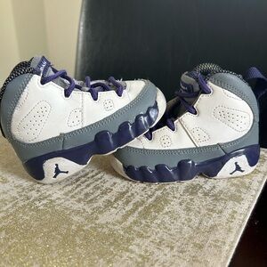 Toddler Jordan Retro 9 size 4c